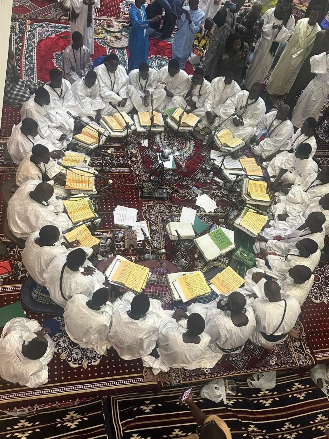Khassida recitation circle